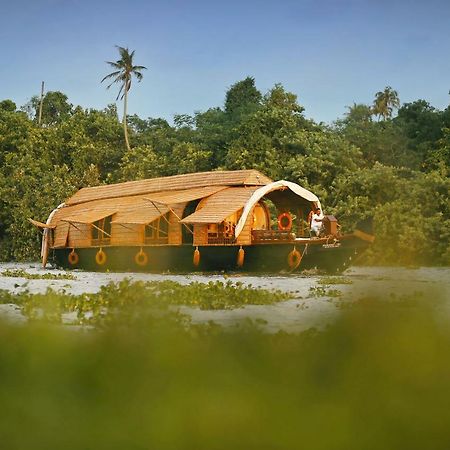فندق Spice Coast Cruises - Houseboat, A Cgh Earth Experience Alappuzha المظهر الخارجي الصورة