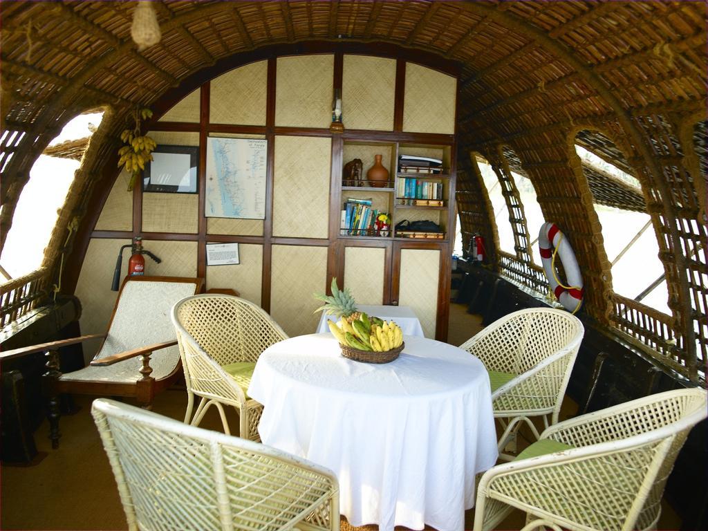 فندق Spice Coast Cruises - Houseboat, A Cgh Earth Experience Alappuzha المظهر الخارجي الصورة